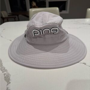 Ping Women's Light Gray Wide Brim Hat